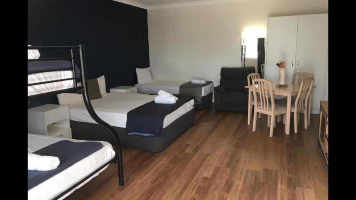 Blue Pelican Motel Tweed Heads Eksteriør billede
